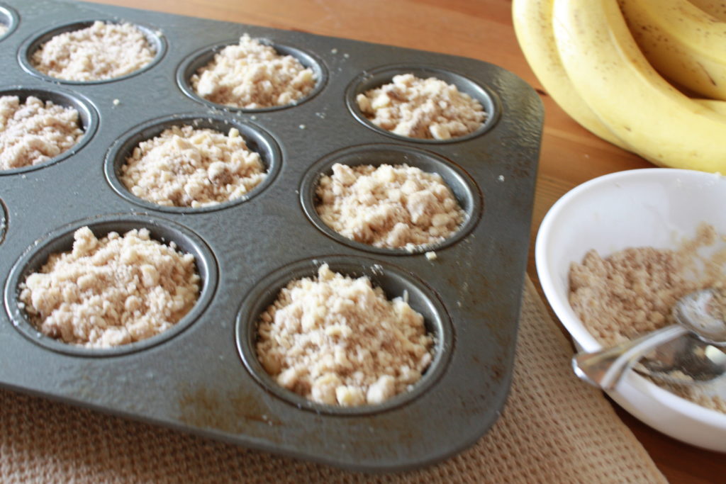 the best banana streusel muffins