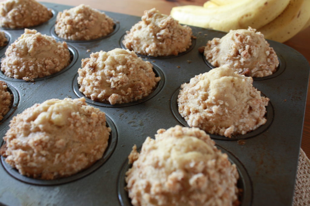 the best banana streusel muffins