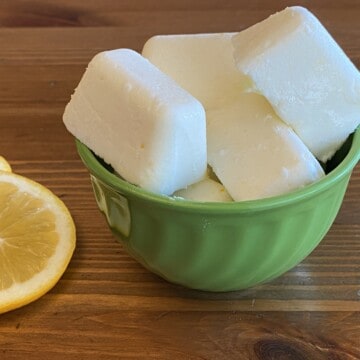 No-Bake Lemon Cheesecake Fat Bombs