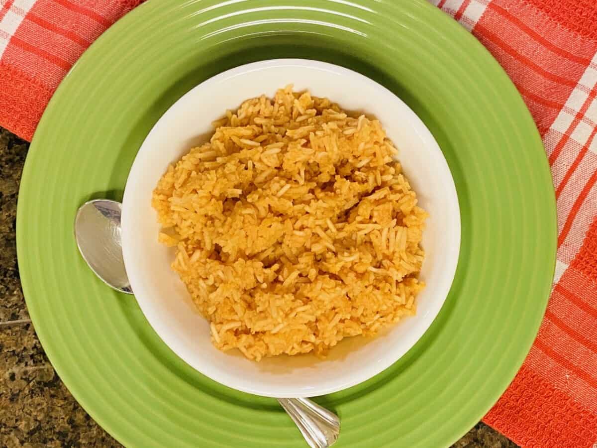 Easy Restaurant Style Mexican Rice