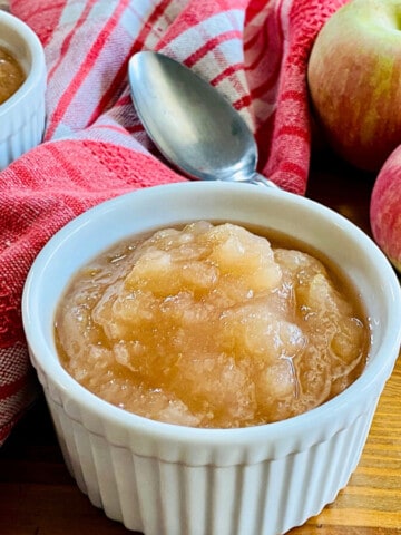Slow Cooker Apple Sauce featured close up