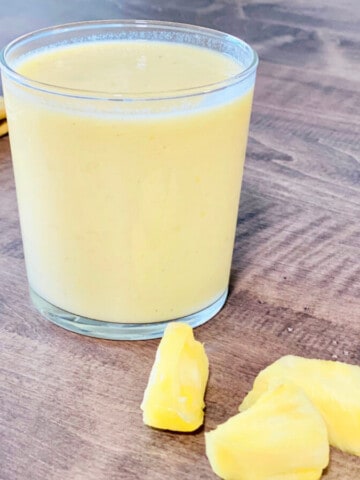 Mango Pineapple Smoothie featured