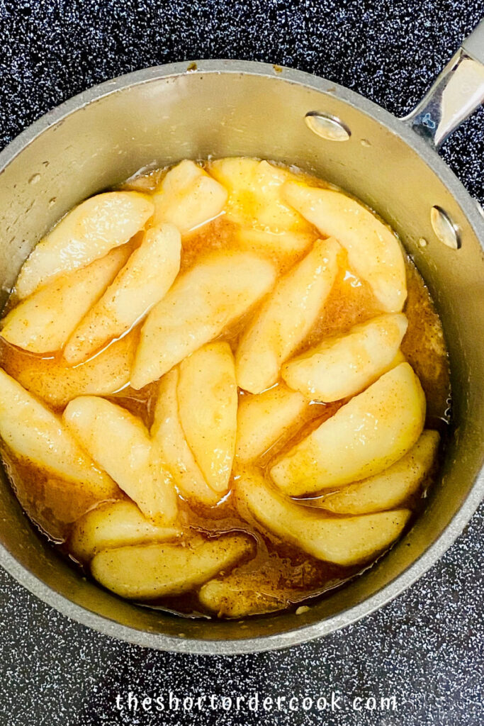 Stewed Pears bring pears to a boil and then cover with a lid