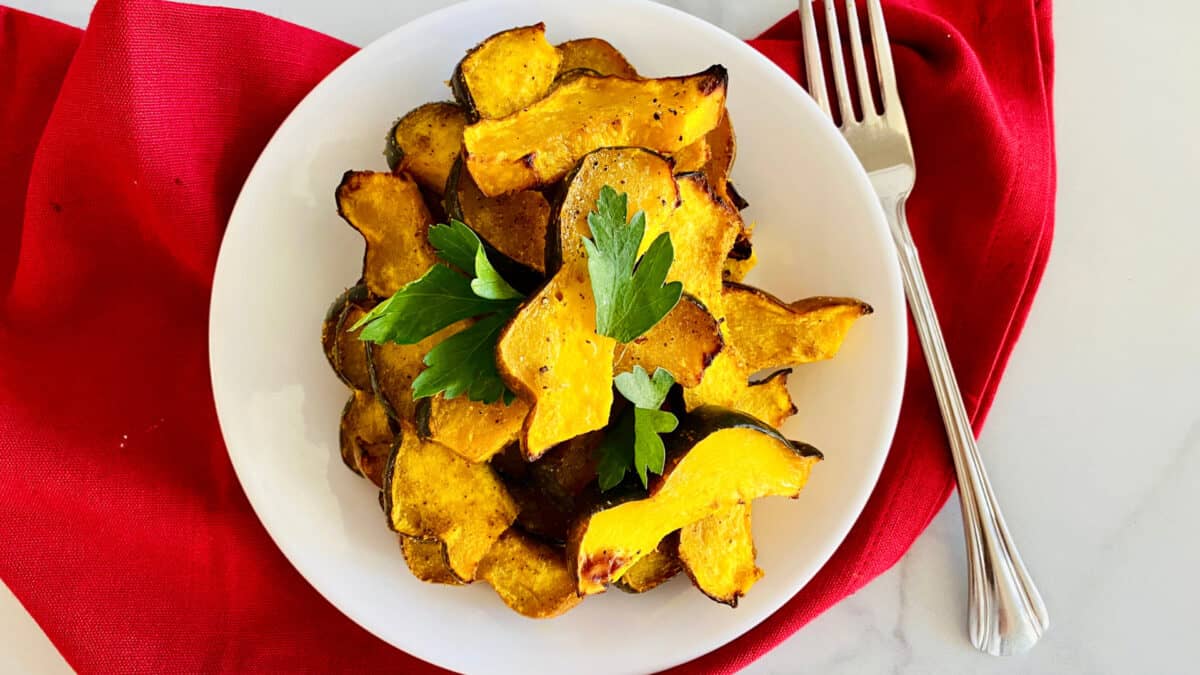 Air Fryer Curried Acorn Squash Slices