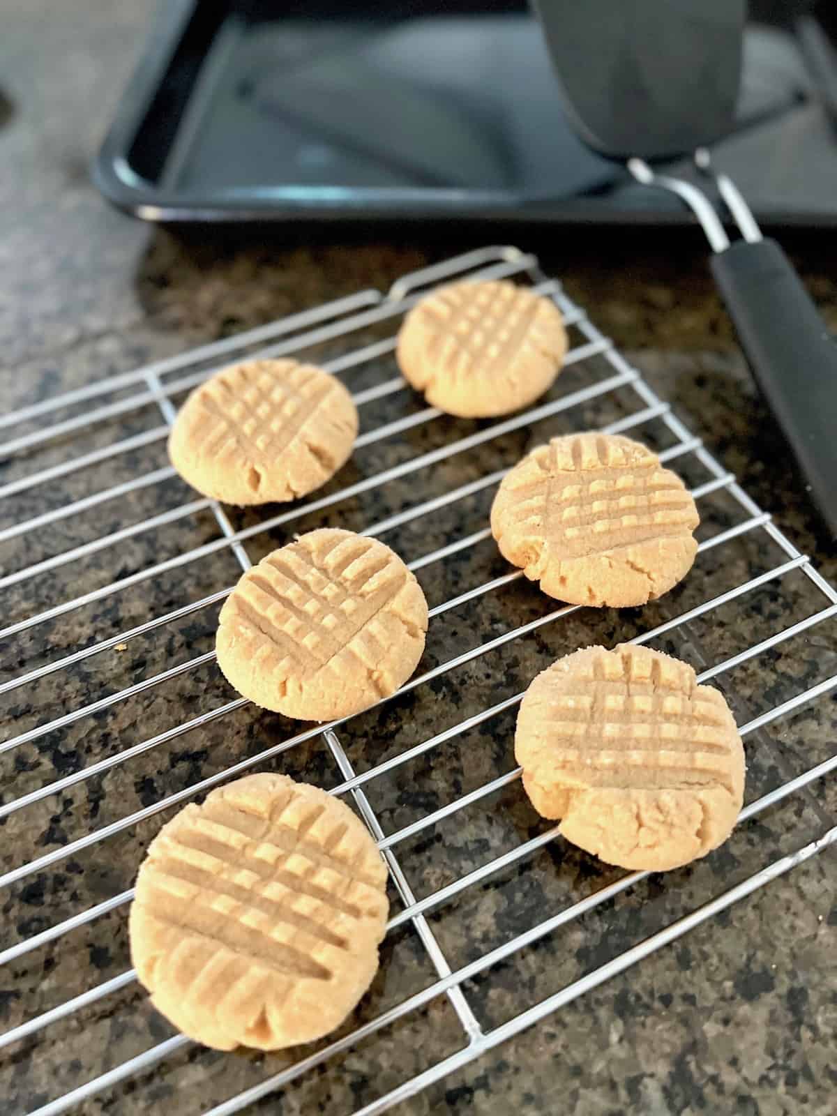 Cookies cooling on a rack.