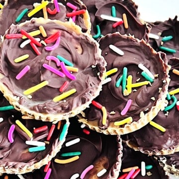 Ritz Cracker Toffee Cookies Recipe Card.