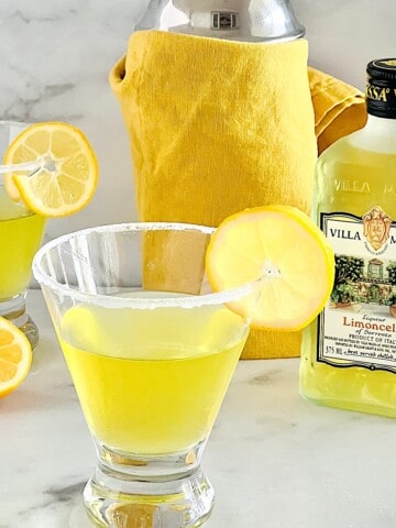 Lemon Drop Martini with Limoncello in two glasses